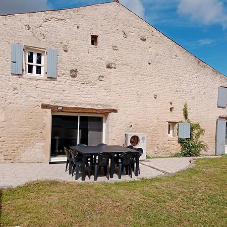 Vila La Grange Pyratelle Puyravault  Exteriér fotografie